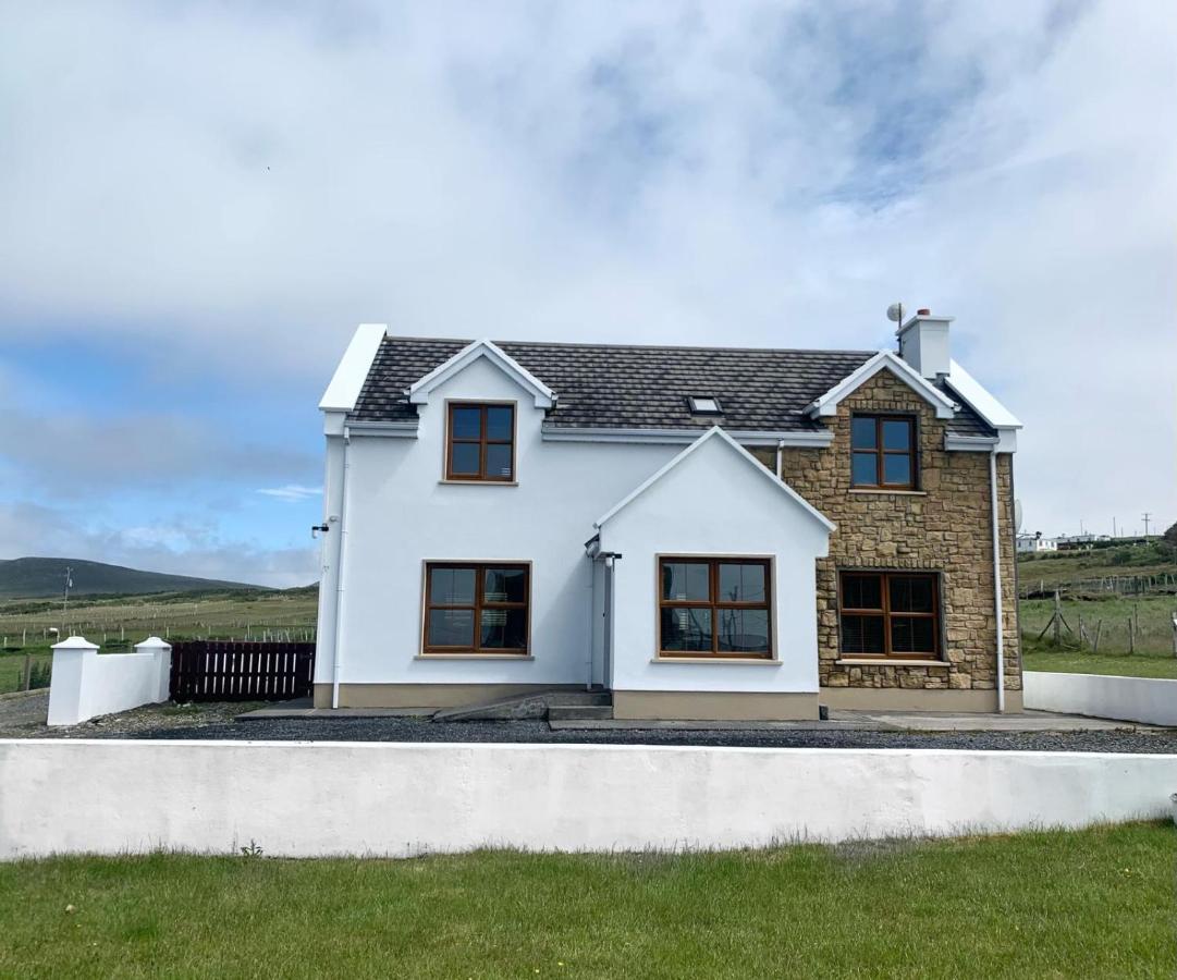 Wild Atlantic Way House Villa Dooagh ภายนอก รูปภาพ